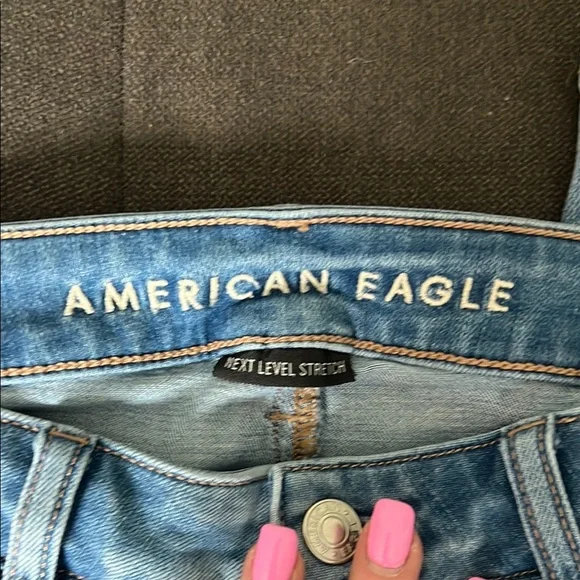 American Eagle Light Blue Jeans - Picture 2 of 8